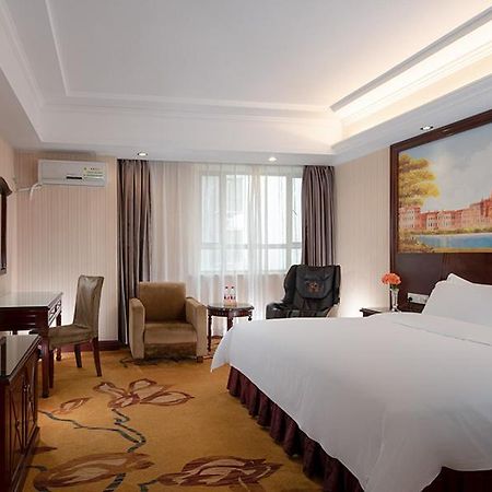 Vienna Hotel Dongguan Chang'An Mid Zhen'An Road 외부 사진