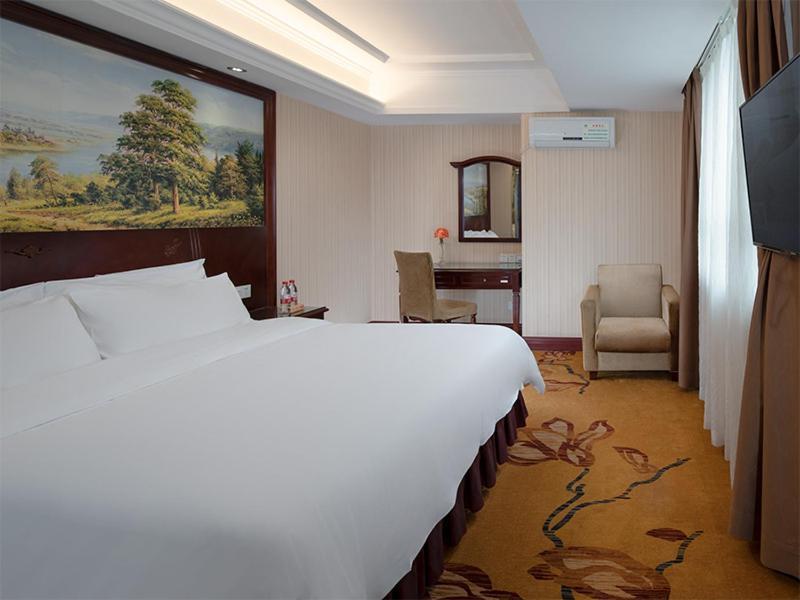 Vienna Hotel Dongguan Chang'An Mid Zhen'An Road 외부 사진